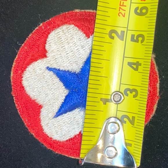 Vintage World War II Round US Army Defense Sleeve Patch Blue Star on White & Red - Picture 5 of 6